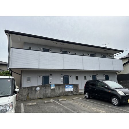パレスドール北代外観写真