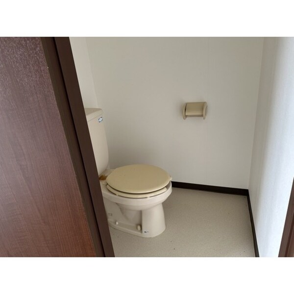 トイレ(※ご入居に合わせて新品温水洗浄)