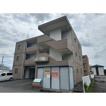 スクエア今泉A棟外観写真