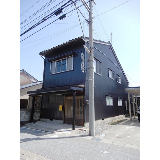 高岡市和田貸家