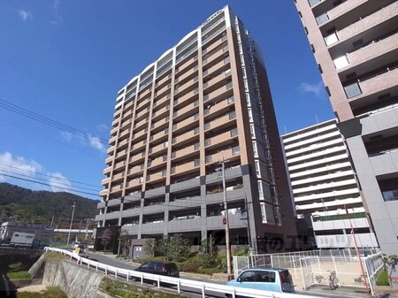 ロータリーマンション大津京レアール1502外観写真