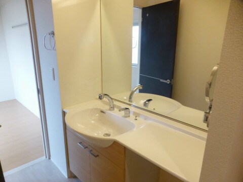 物件内観写真2　(同物件別部屋)