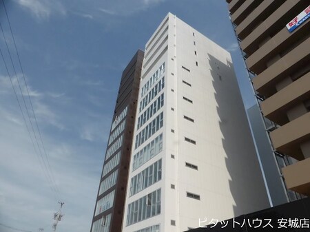 ｼｪｱﾊｳｽ　DENCITY CROSS　SITE外観写真