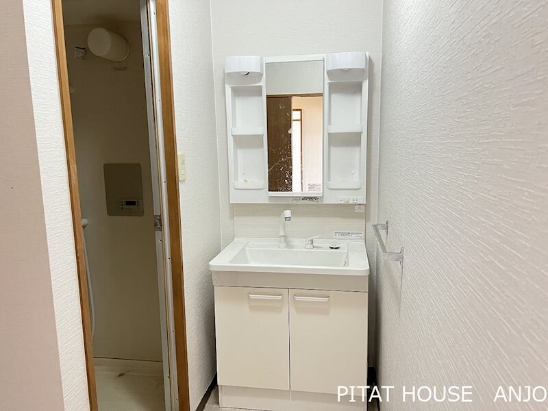 物件内観写真2　(参考写真２０２参考写真２０２（反転タイプ）)