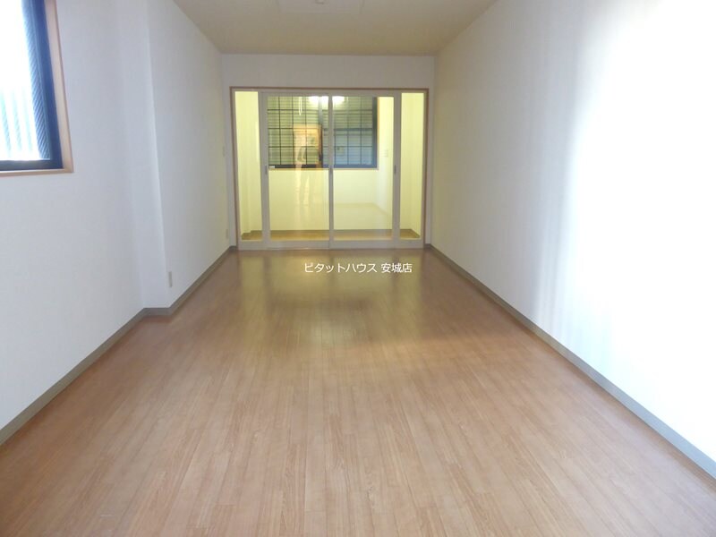 物件内観写真5　(参考写真１０１)