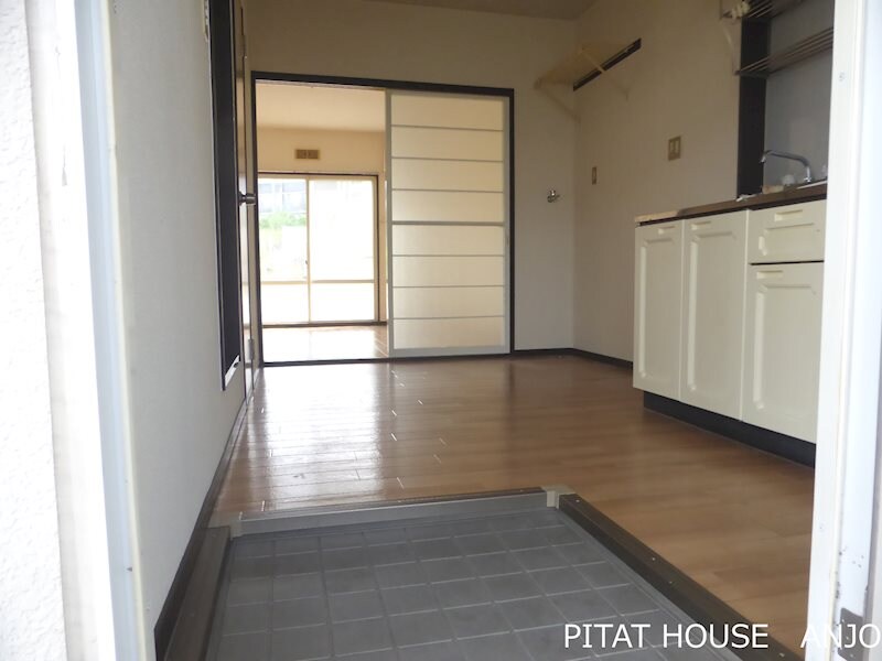 物件内観写真7　(参考写真　103号室)