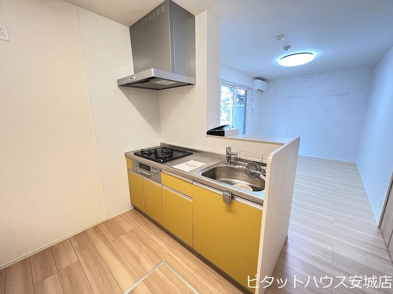 物件内観写真3　(同物件別部屋)