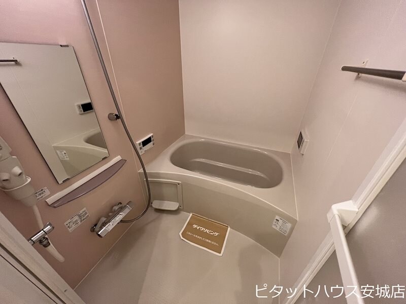 物件内観写真5　(同物件別部屋)