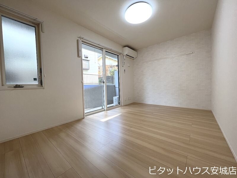 物件内観写真6　(同物件別部屋)