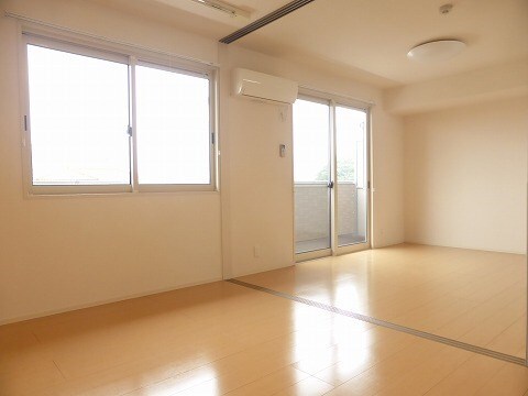 物件内観写真4　(同物件別部屋)