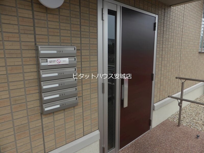 物件内観写真7　(同物件別部屋)