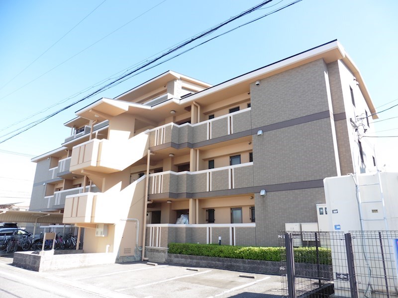 Ｙ’ｓ　ｃｏｕｒｔ　一ツ木