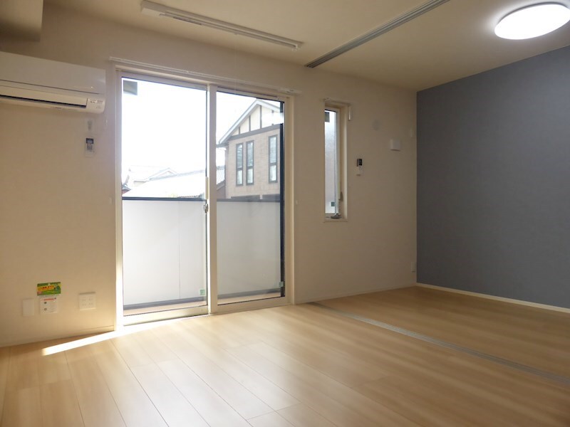 物件内観写真4　(同物件別部屋)