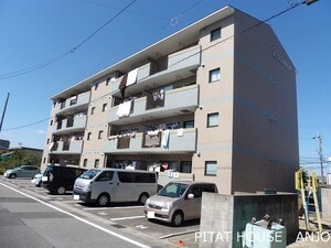 エミネンスYATA外観写真