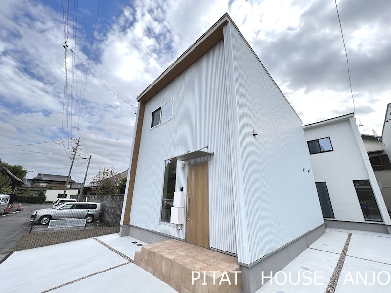 クワテュオール沓市場（岡崎市大和町新築戸建）