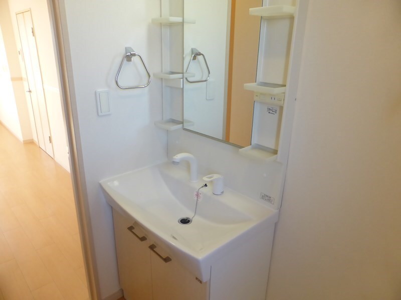 物件内観写真2　(同物件別部屋)