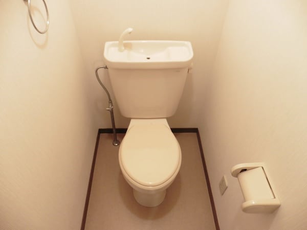 トイレ(同物件別部屋)