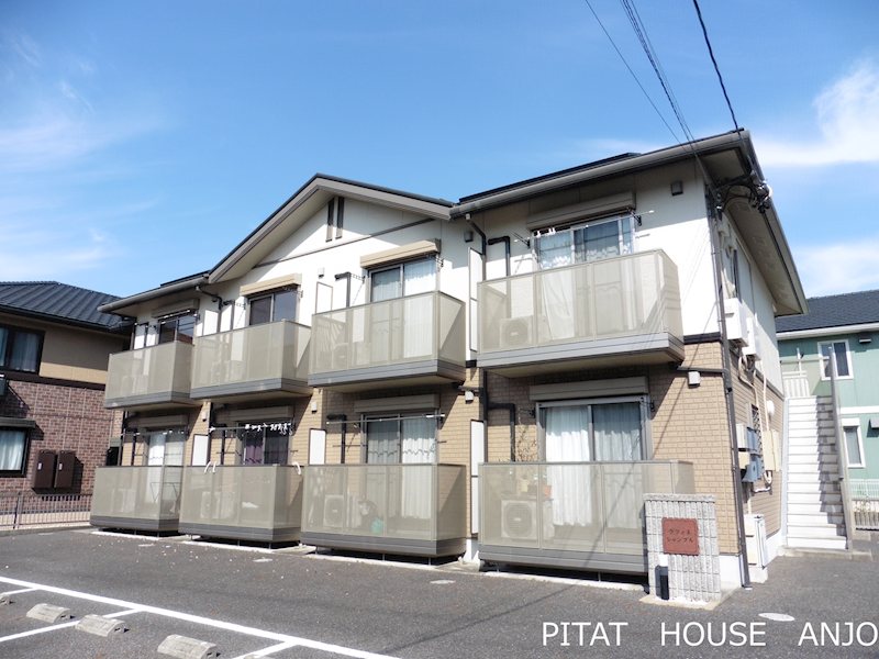 ラフィネシャンブル