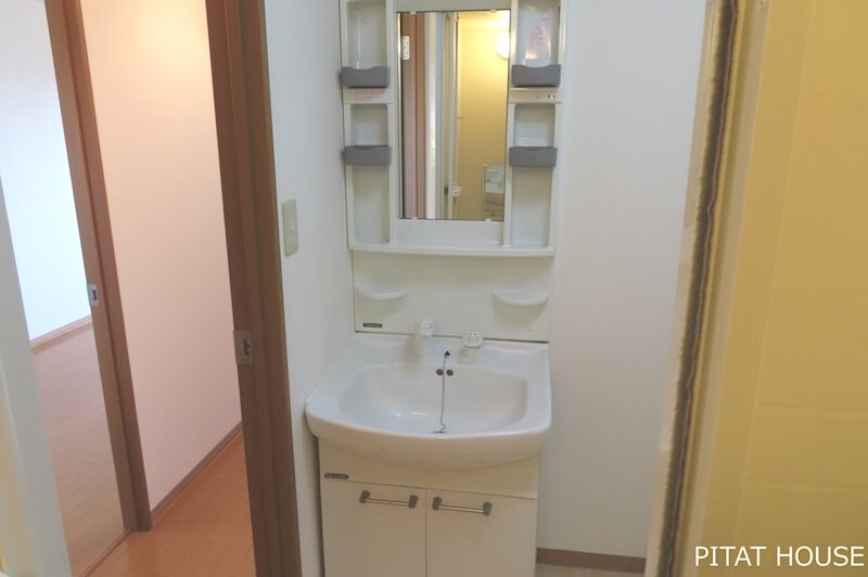 物件内観写真2　(参考写真３０２（反転タイプ）)