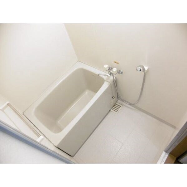 物件内観写真5　(別室写真)