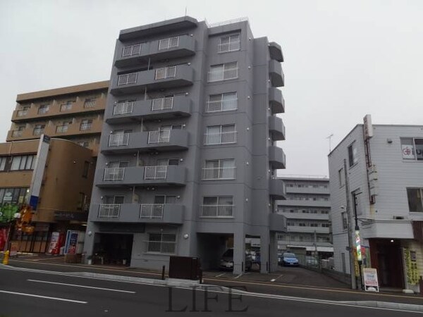 建物外観(鉄筋コンクリート造の高層マンション♪)