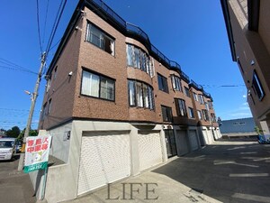 エターナリィー№２外観写真