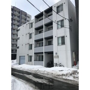 メープルコート平岸外観写真