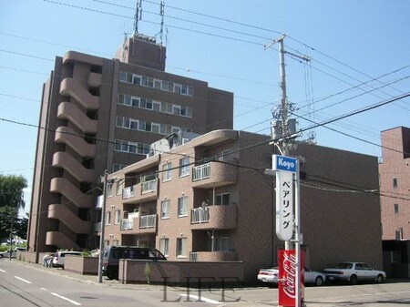 ロイヤルシティ菊水元町外観写真