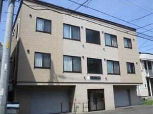 ユーコート南平岸外観写真