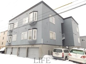 シャルスⅠ外観写真