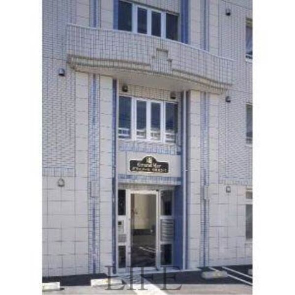 駐車場(建物入口！)