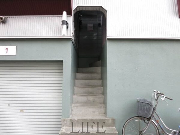 エントランス(エントランス)