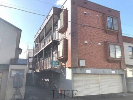 第16森宅建マンション外観写真