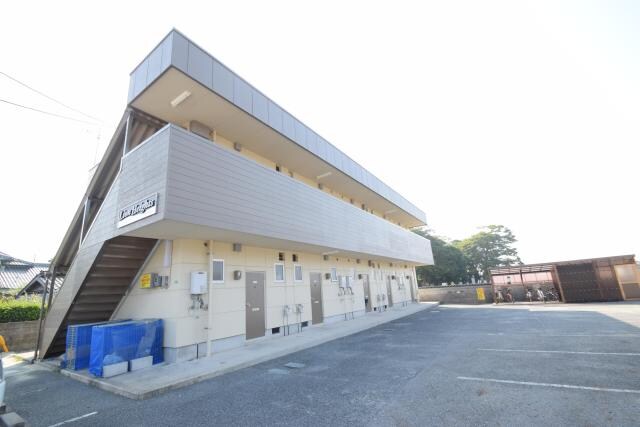 物件外観写真1　(建物外観)