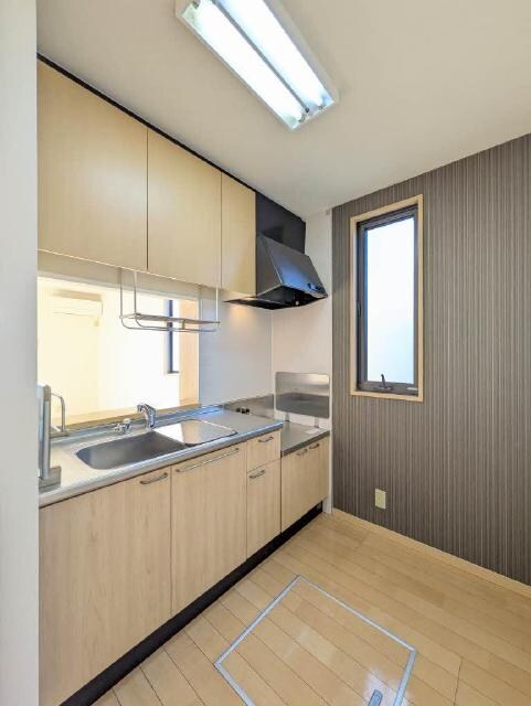 物件内観写真4　(対面キッチン)