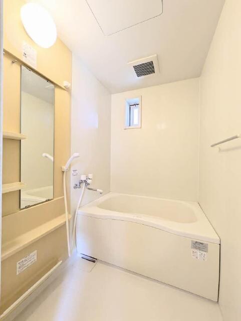 物件内観写真5　(バスルーム)