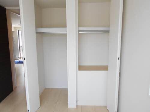 物件内観写真8　(クローゼット（洋室6帖）)