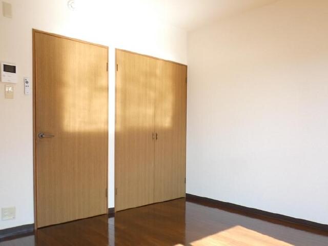 物件内観写真4　(居室)