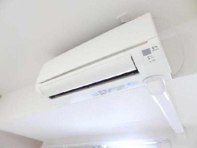 物件内観写真13　(エアコン)