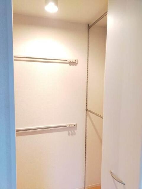 物件内観写真10　(収納)