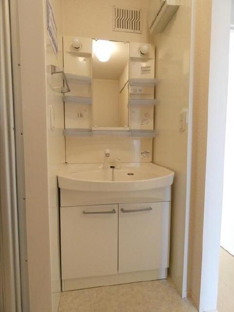 物件内観写真9　(洗髪洗面化粧台)