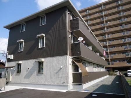 物件外観写真1　(建物外観)