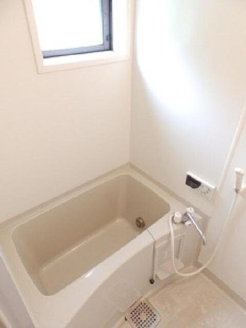 物件内観写真6　(バスルーム)