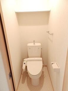 物件内観写真7　(温水洗浄暖房便座)