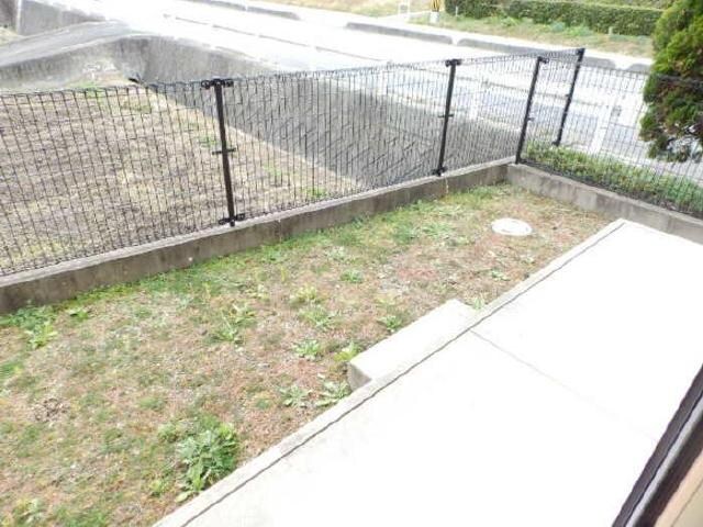 物件内観写真14　(専用庭)