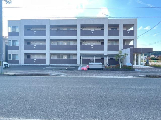 ＫＡＭＩＳＡＫＵＲＡ