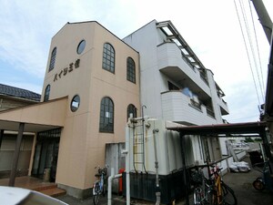 ハイツ三信外観写真