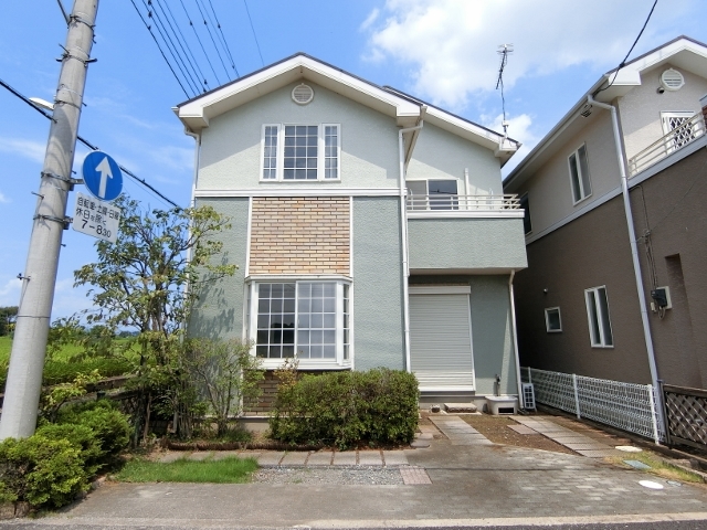 西川田 N