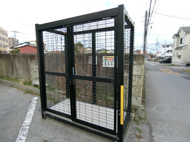 クレセント簗瀬 B