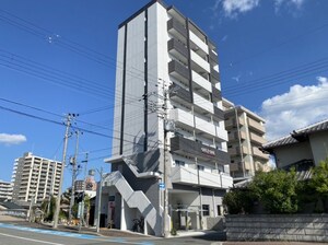 ONLYONE三田外観写真